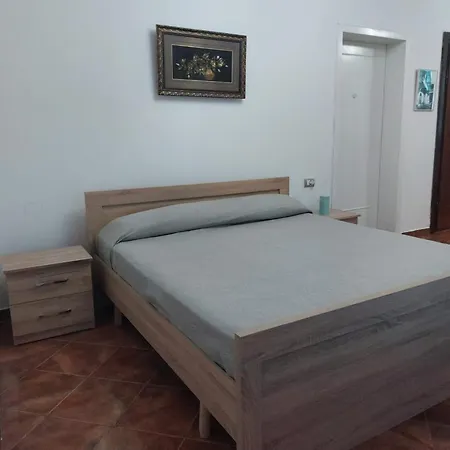 Guest House Flowers Apartment Berat